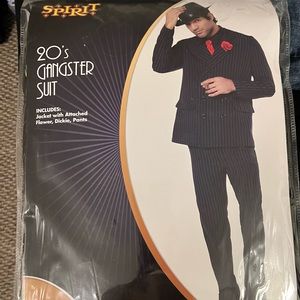 Spirit Halloween 20’s Gangster Suit